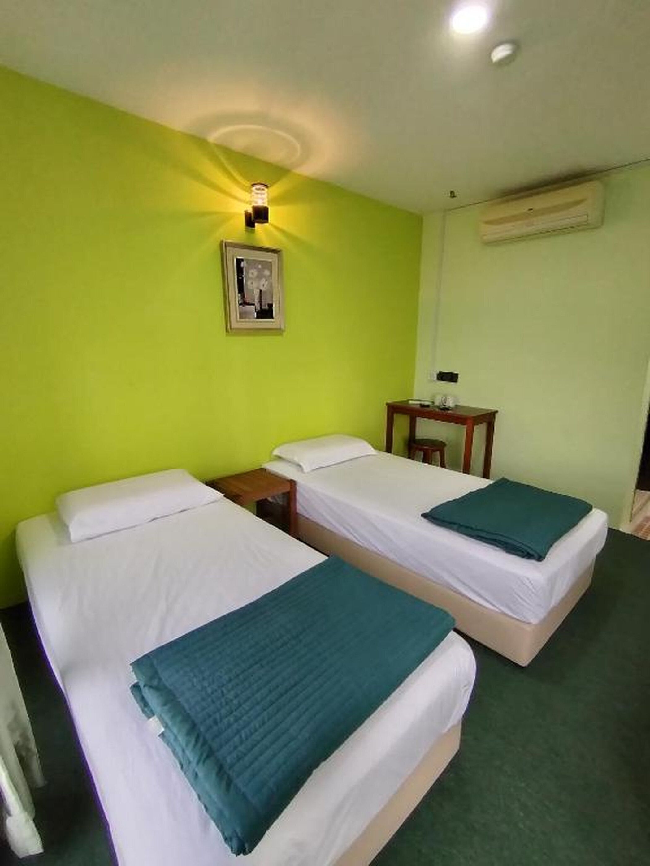 Deluxe-Zweibettzimmer | Kostenloses WLAN, Bettwäsche