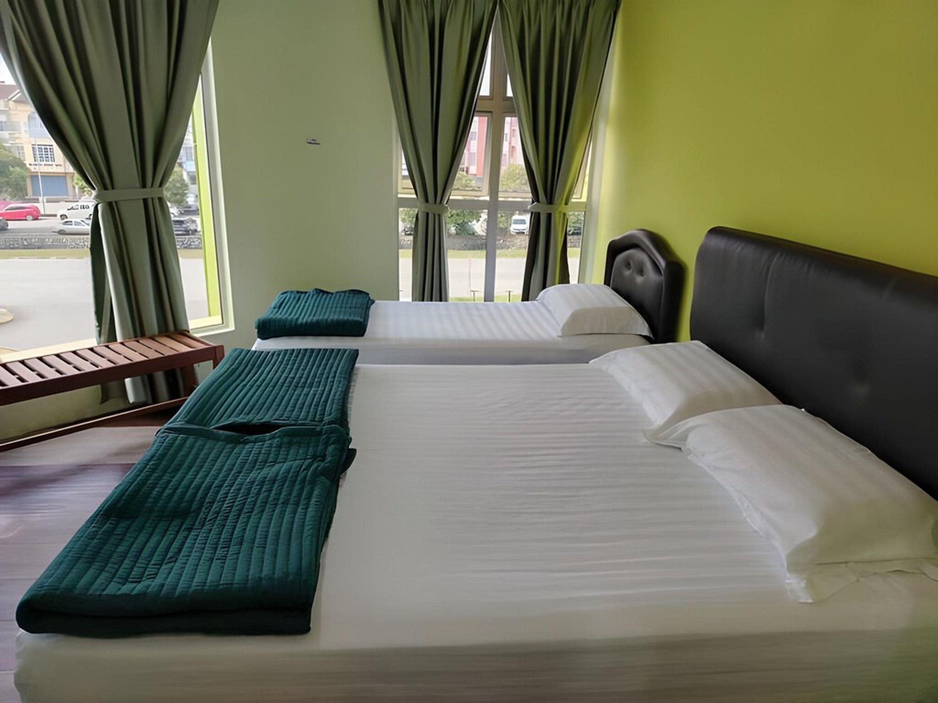 Premium-Dreibettzimmer | Kostenloses WLAN, Bettwäsche