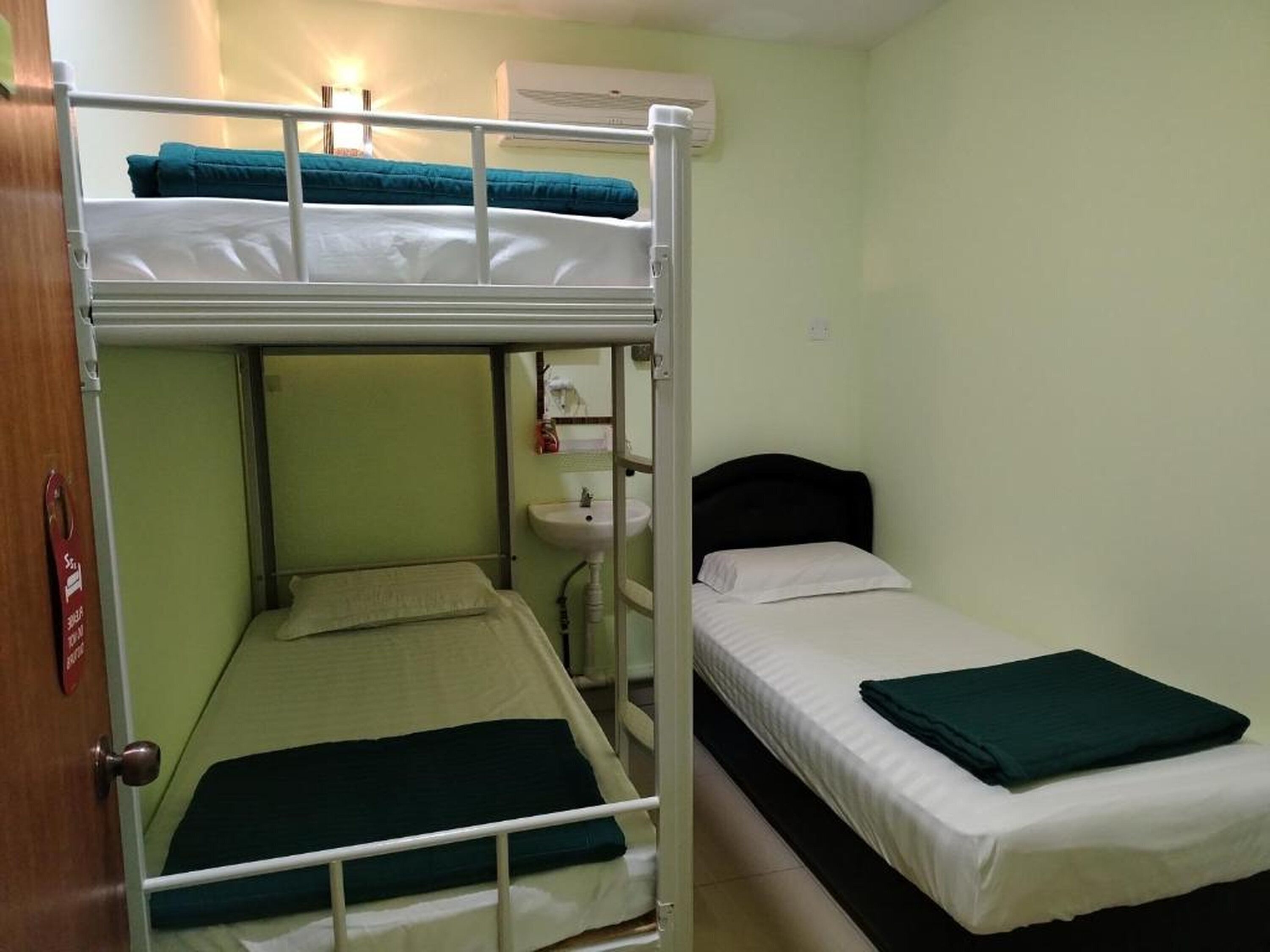 Standard-Dreibettzimmer | Kostenloses WLAN, Bettwäsche