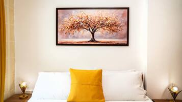 1 bedroom, iron/ironing board, travel cot, WiFi