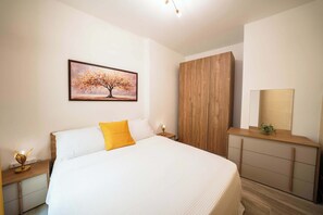 1 غرفة نوم ومكواة/لوح كي وسرير سفر وواي فاي