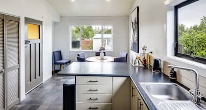 Cosy 3 bedroom Character Bungalow