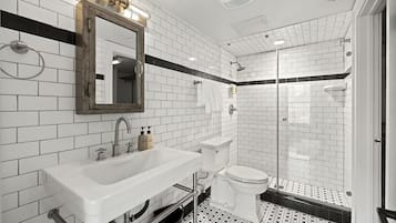 Hair dryer, towels