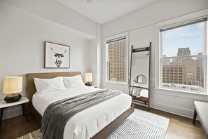 4 bedrooms, iron/ironing board, free WiFi, bed sheets