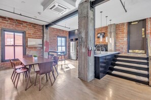 Dining - Amazing Views | Spacious Haven w/ Modern Amenities + Pet Friendly (San Antonio)