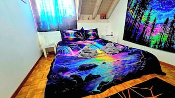 Shared Dormitory, 1 Bedroom, Smoking, Balcony