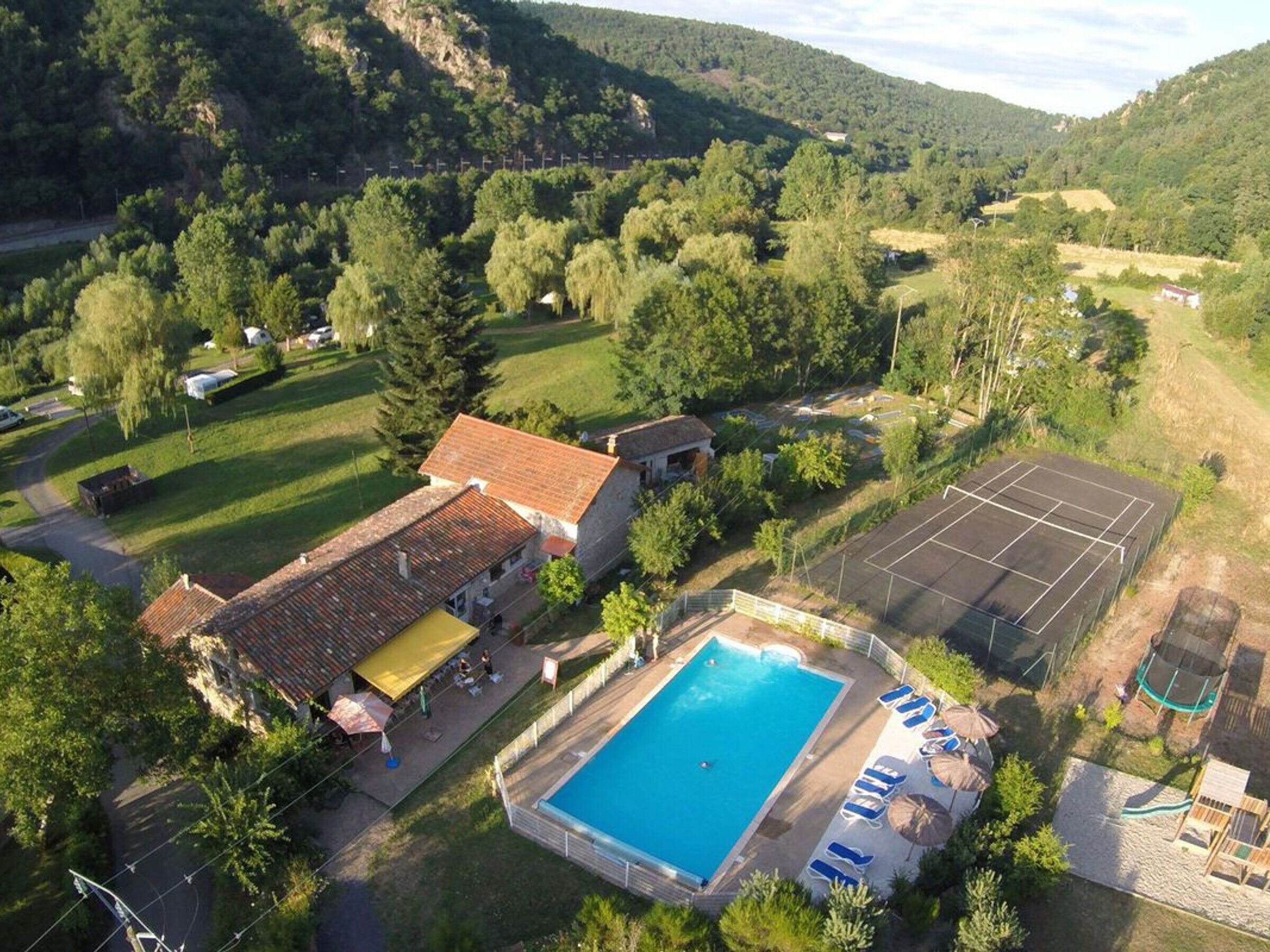 Terrain de sport