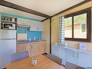 Fridge, microwave, toaster