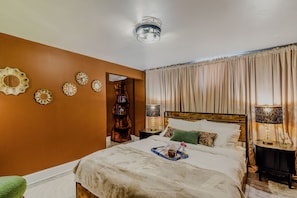 1 bedroom, desk, iron/ironing board, free WiFi