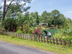 Property grounds - Mobile Home with Terrace - Comfort for 2 People (Saint-Sornin)