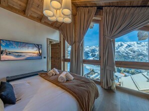 5 chambres, accès au Wi-Fi (inclus), literie fournie