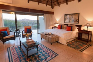 Luxury Double Room, Balcony, Garden View | In-room safe, iron/ironing board, free WiFi - Sable Ranch Thaba Khaya (Brits)