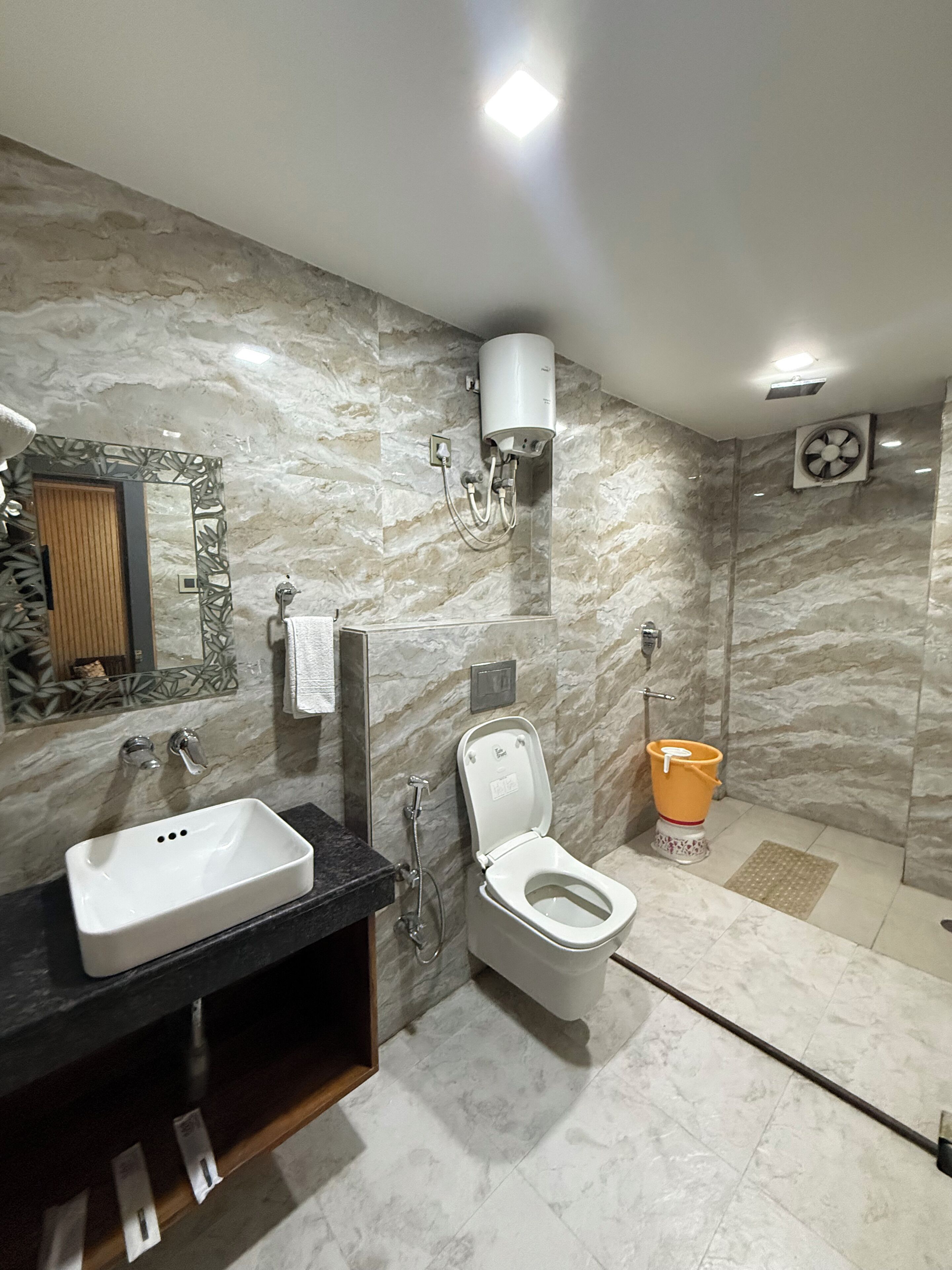 Club Room | Bathroom