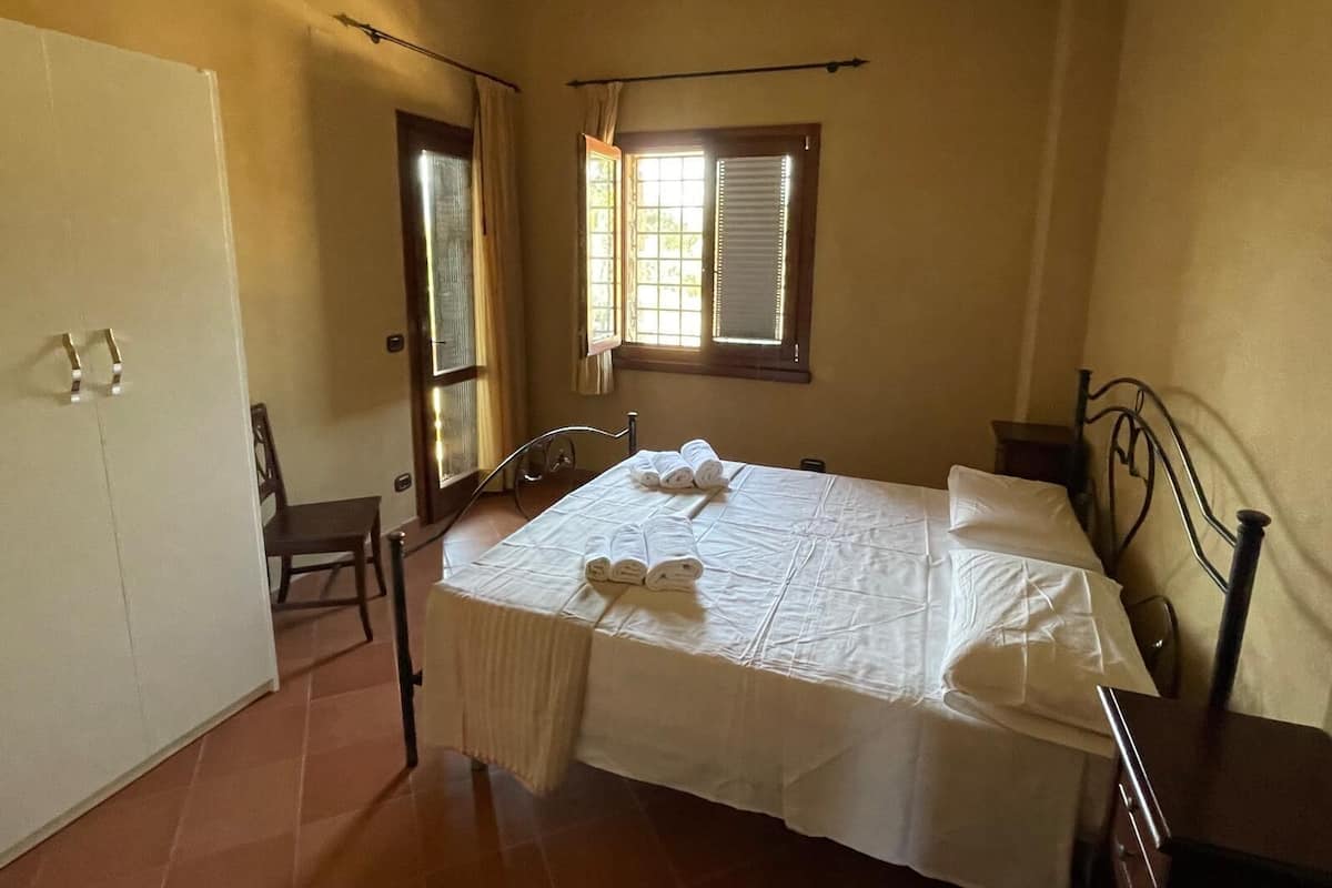 Family Room | In-room safe, blackout drapes, free WiFi, bed sheets
