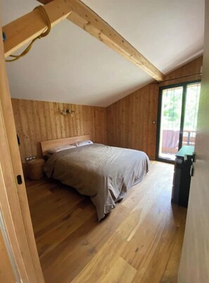 WiFi, bed sheets