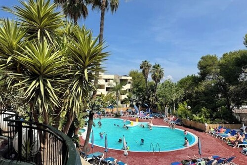 Palms and Pines Apartment