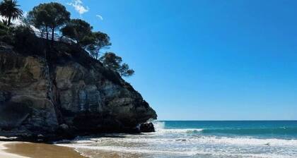 Sea View Apartment in Festival Village, Salou