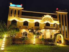 บริเวณภายนอก