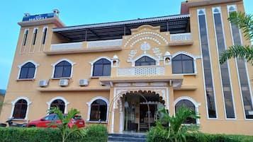 Fachada da propriedade
