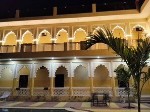 Front of property - L S Haveli - A Heritage Lake View Haveli (Pushkar)