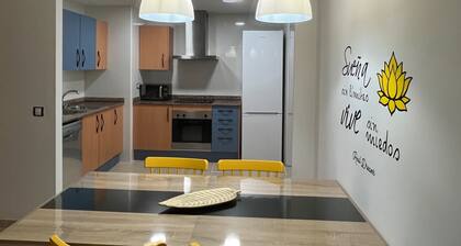Appartement 'Real Dreams' avec piscine partagée, Wi-Fi et climatisation