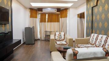 Suite Grand | Matalassos d'escuma viscoelàstica, minibar i escriptori