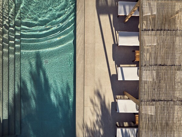 Exclusive Villa, Pool View