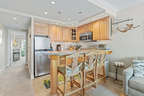 Fridge, microwave, dishwasher, coffee/tea maker