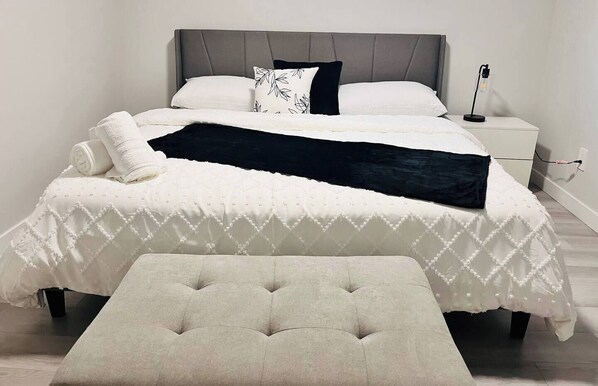 2 dormitorios, tabla de planchar con plancha, wifi gratis y ropa de cama