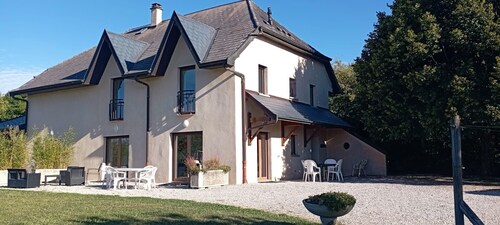 'Le Paradis de Bornachon' : Gîte à la campagne, avec vue sur les montagnes