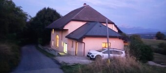 Villa 'Le Paradis' with Mountain View, Private Terrace and Private Garden