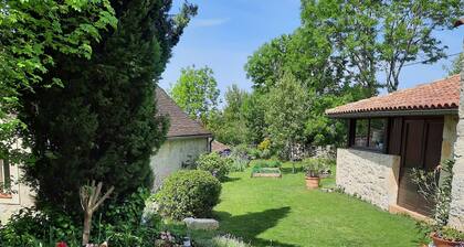 Chambres , sur jardin et très belle vue à louer en famille ou séparément