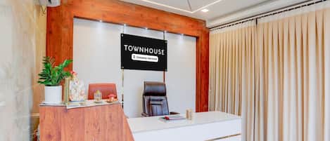 House | Reception