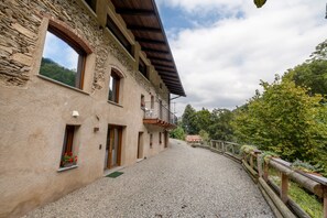 Property grounds - Apartment 'Barabicchou' with Mountain View, Wi-Fi and Air Conditioning (Bernezzo)