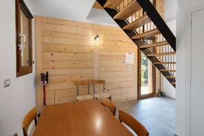 Interior - Apartment 'Faunet' with Mountain View, Wi-Fi and Air Conditioning (Bernezzo)