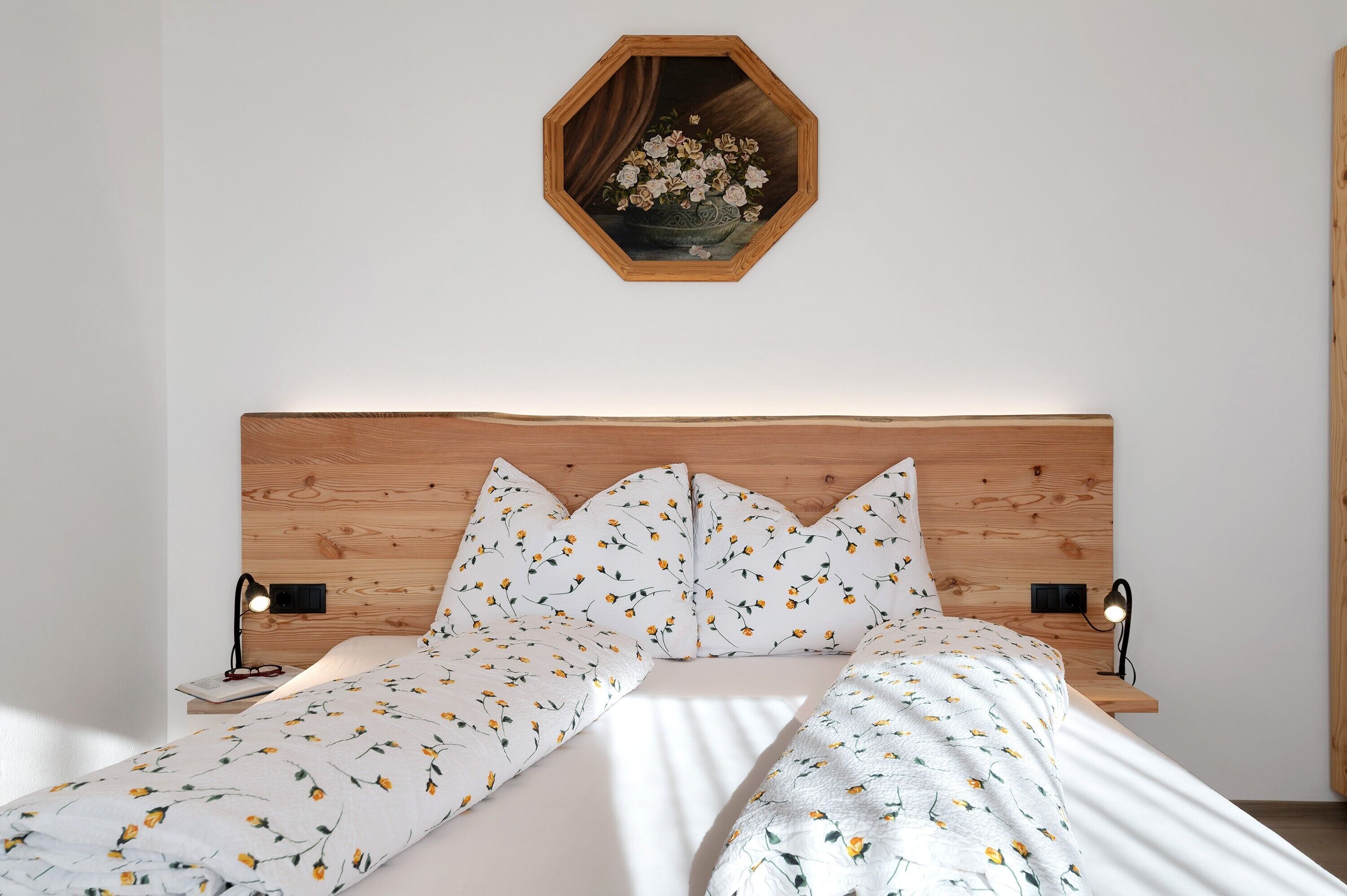 2 bedrooms, WiFi, bed sheets, wheelchair access