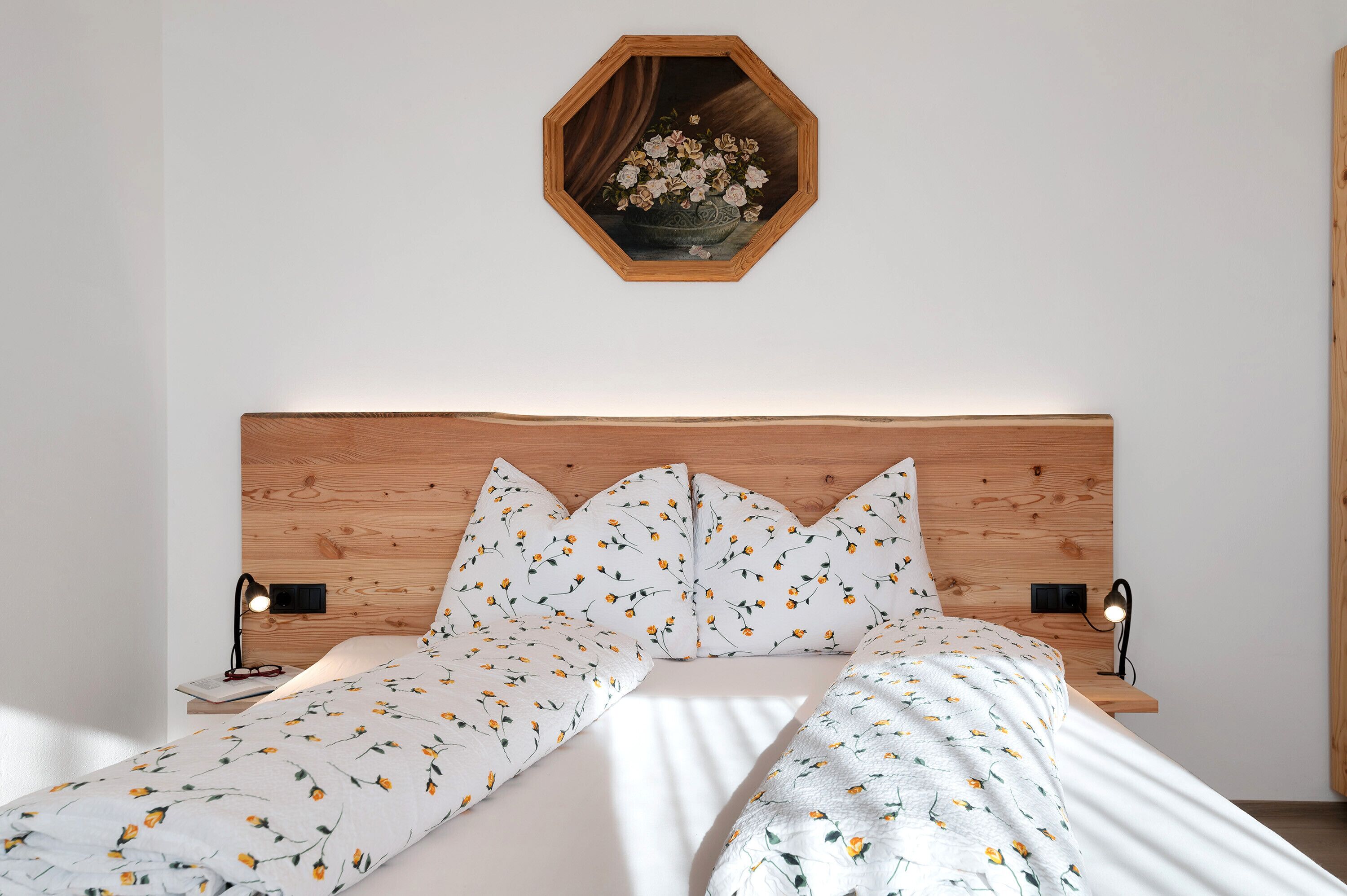 2 bedrooms, WiFi, bed sheets, wheelchair access