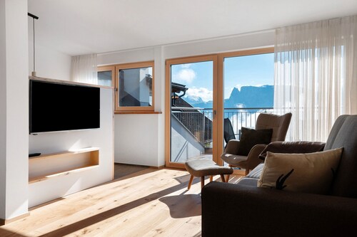 Apartment 'Stodlzauber' mit Dolomitenblick, Balkon und WLAN
