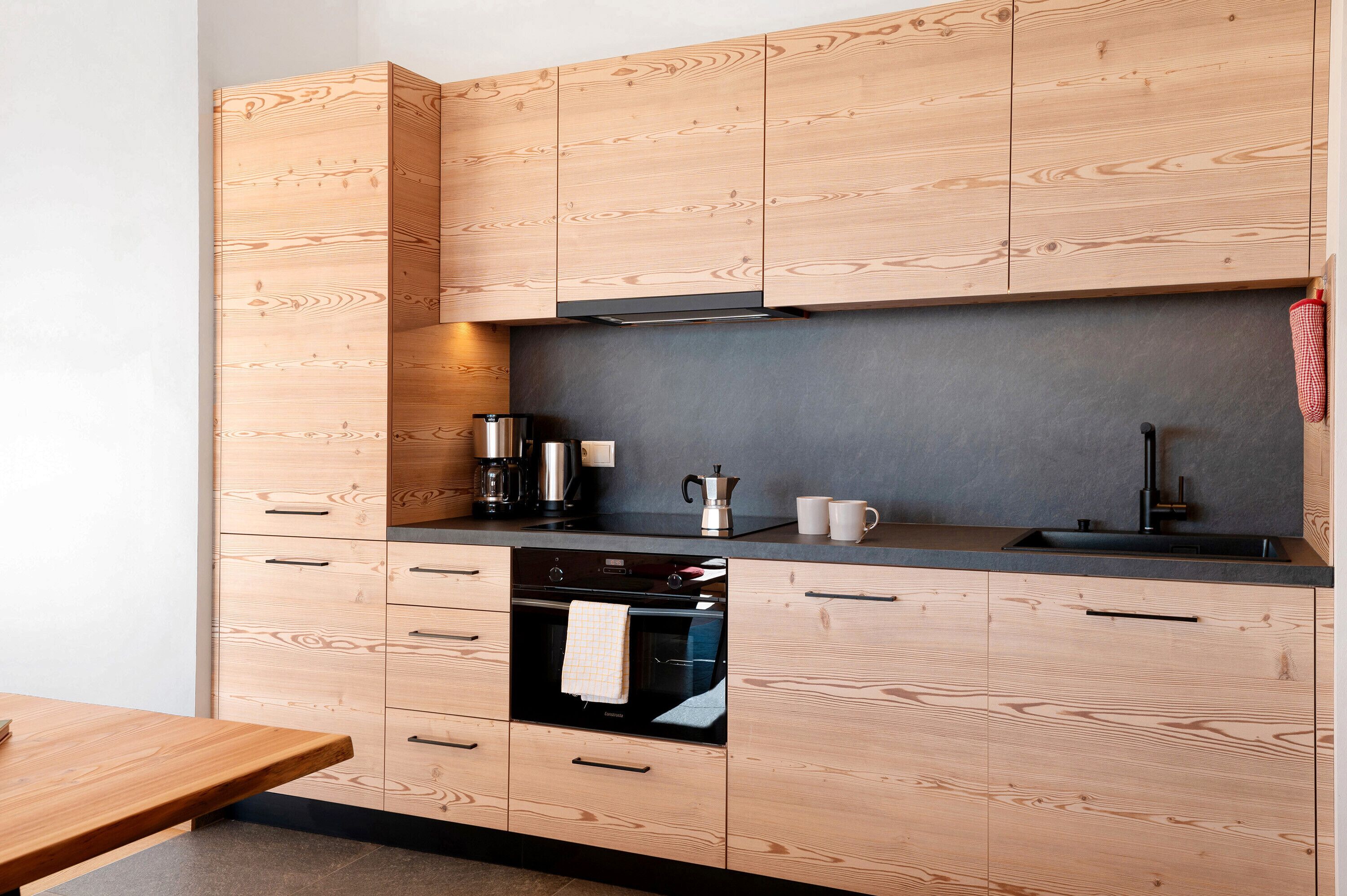 Kühlschrank, Ofen, Herdplatte, Geschirrspüler