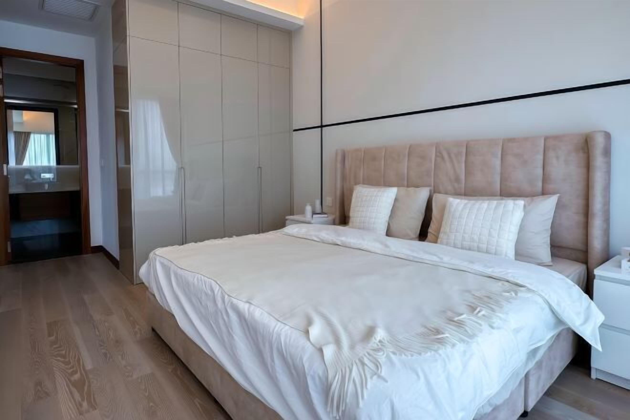 Caja fuerte, sistema de insonorización, wifi gratis