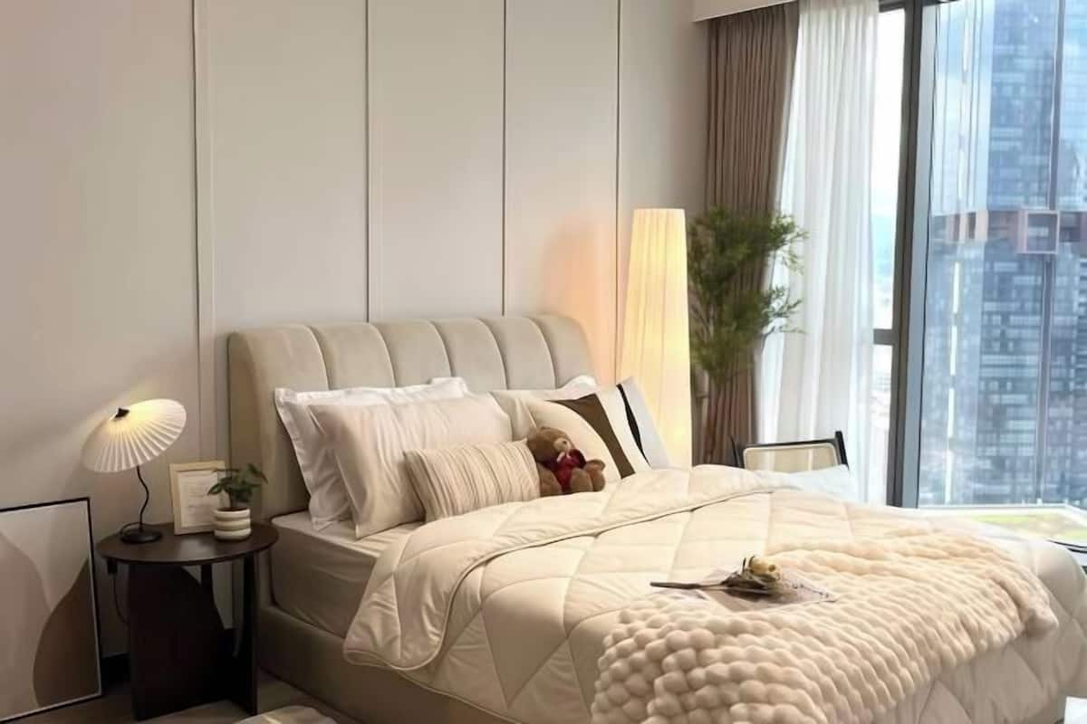 Brankas, kedap suara, dan Wi-Fi gratis