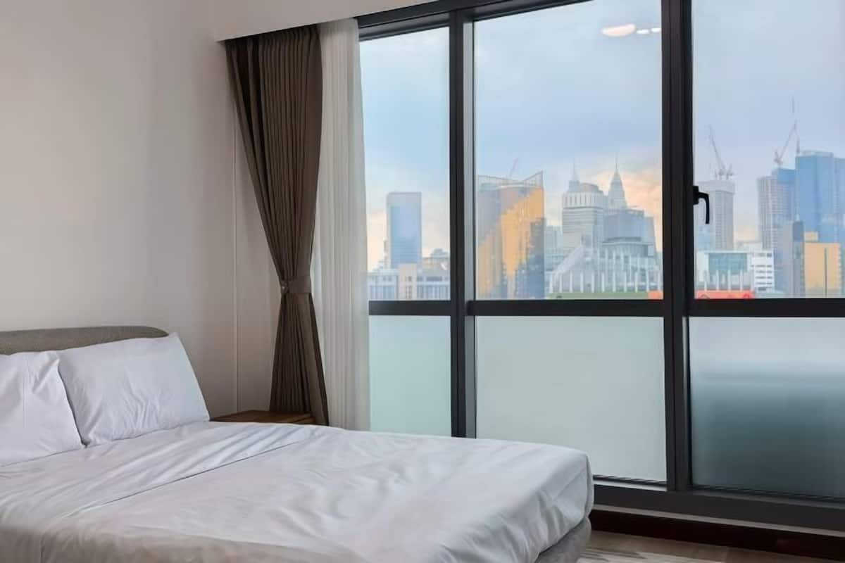 Brankas, kedap suara, dan Wi-Fi gratis