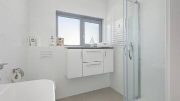 House | Bathroom
