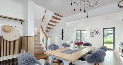 Holiday Home, 3 Bedrooms, Private Garden