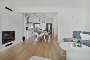 House | Living room