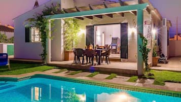 Zimmer, 3 Schlafzimmer, barrierefrei, Raucher | Pool