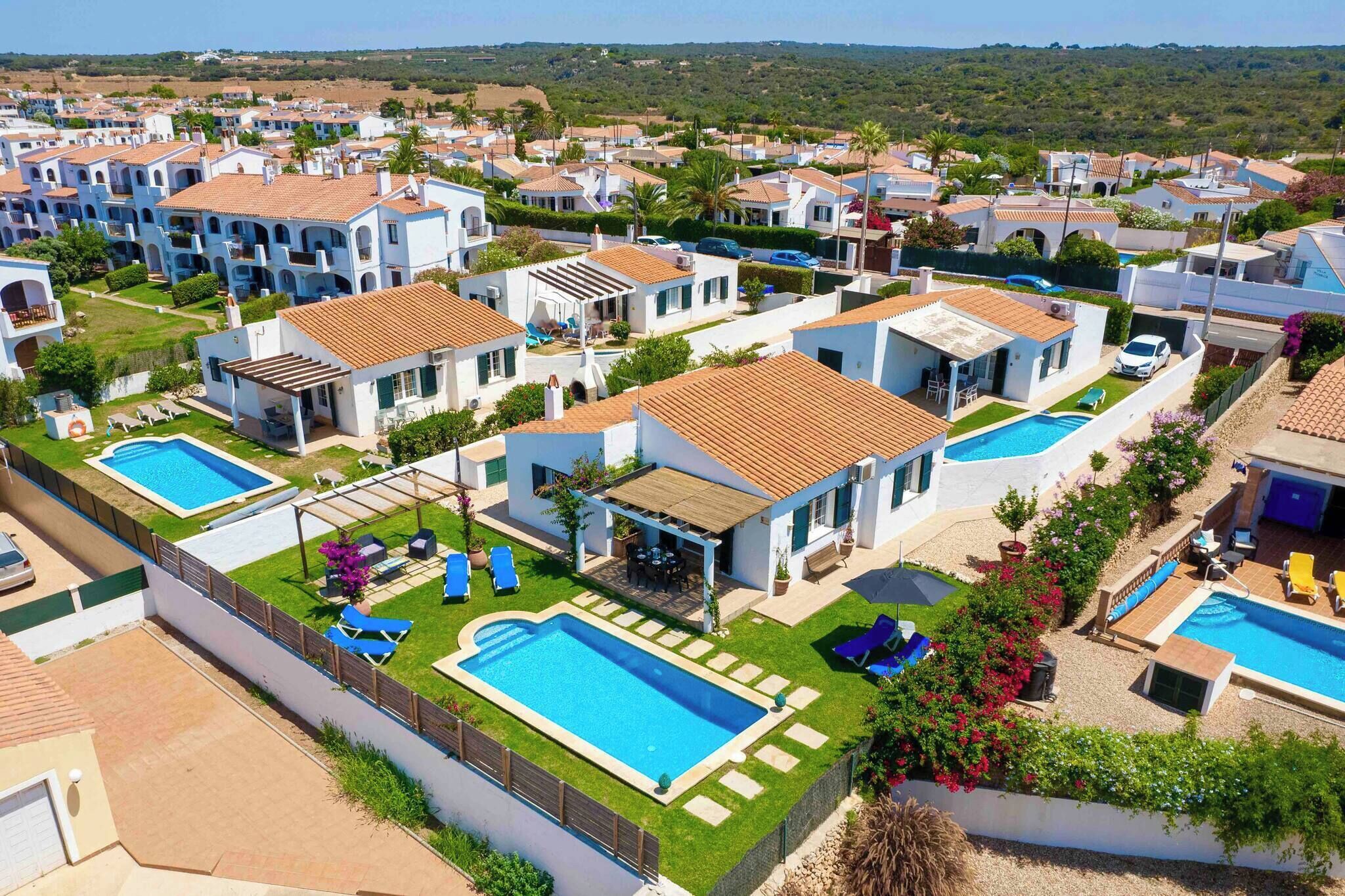 Habitación, 3 habitaciones, con acceso para personas discapacitadas, para fumadores | Alberca | Alberca al aire libre 