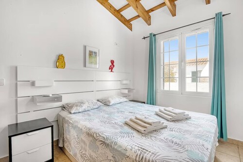 Room-hadte Villa in Cala en Porter