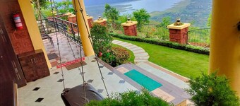 Dam Faced Property Top On ountain