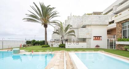 Luxury Apartment with Private Pool on Huge Terrace- Ideal for Families and Expats